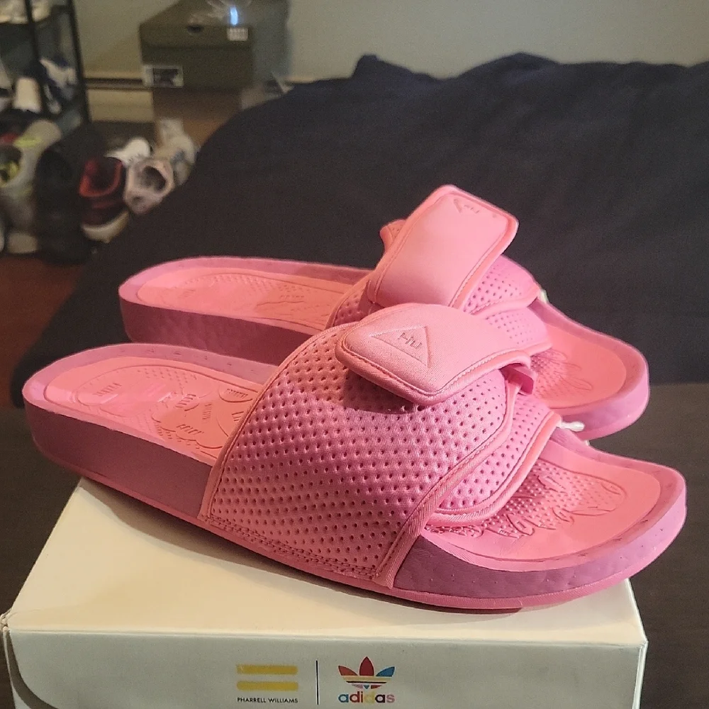 adidas x Pharrell Williams Boost Slide 